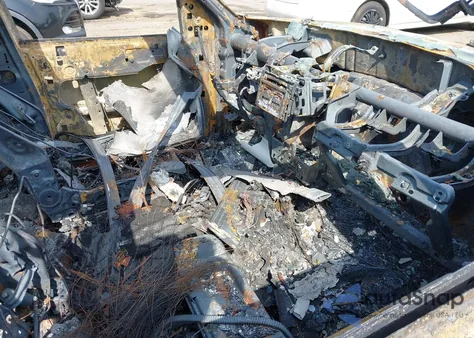 2014 Ford Expedition Limited z USA, uszkodzony, nr VIN 1FMJU2A57EEF31314